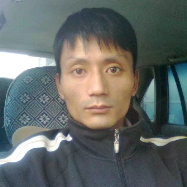 易心的第一张照片--全国闪婚服务中心