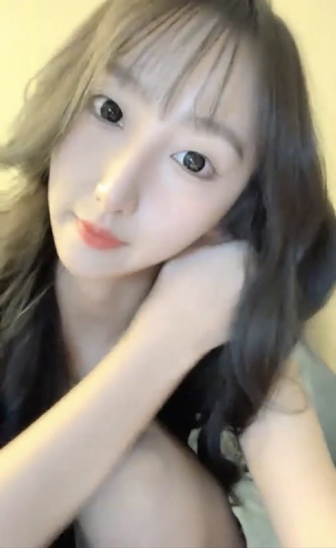 李诗敏的第一张照片--全国闪婚服务中心