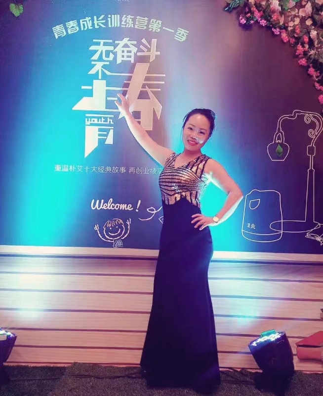 一生有李的第一张照片--全国闪婚服务中心