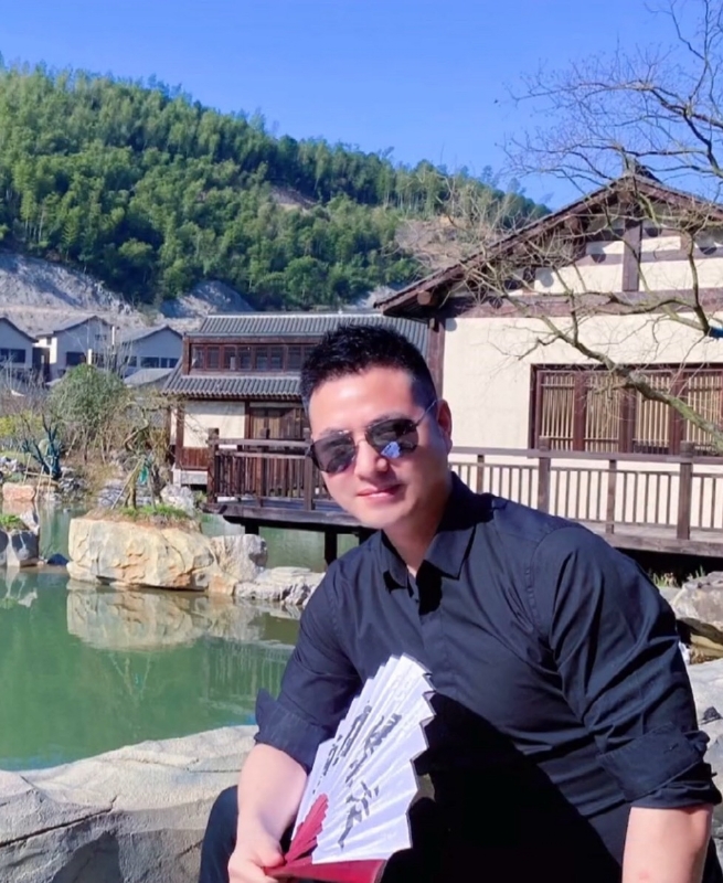 勿忘初心的第二张照片--全国闪婚服务中心
