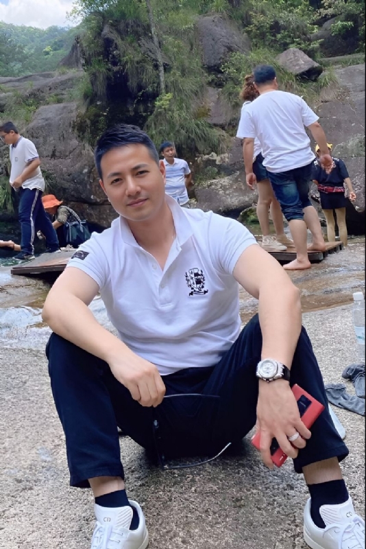 勿忘初心的第三张照片--全国闪婚服务中心