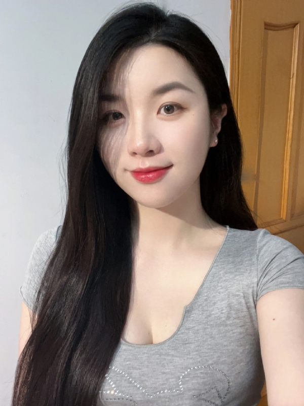 乔乔在寻爱的第一张照片--全国闪婚服务中心