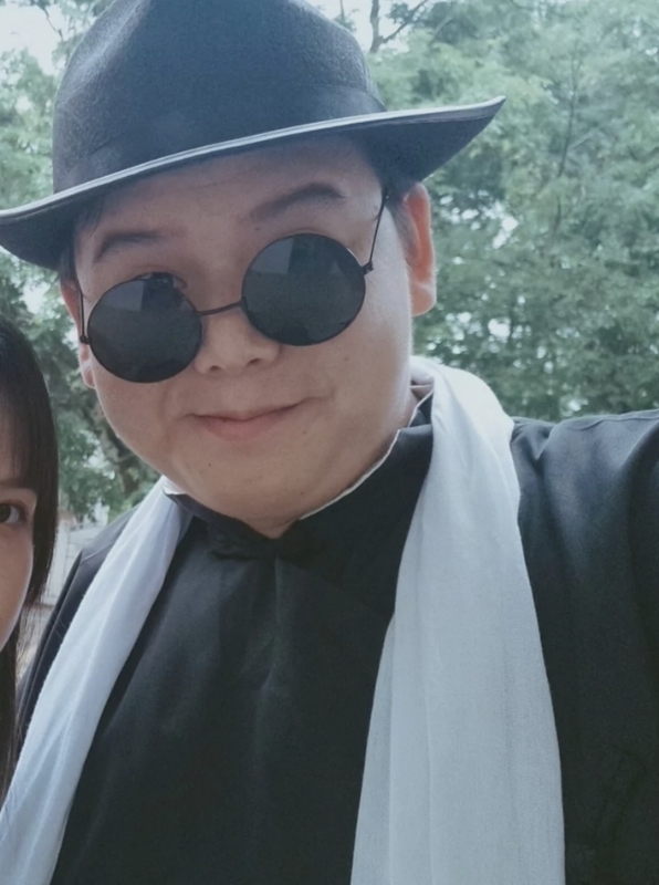 小路口的第一张照片--全国闪婚服务中心