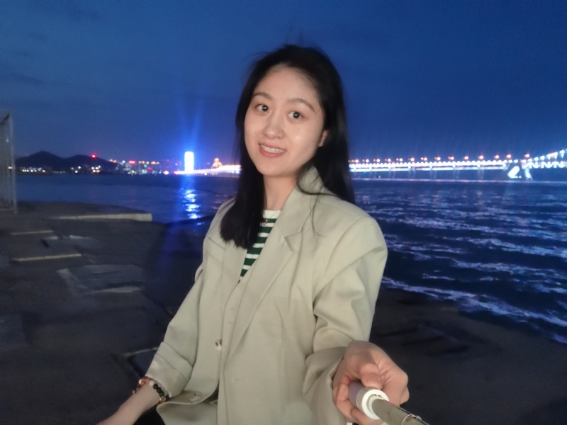思洁的第一张照片--全国闪婚服务中心