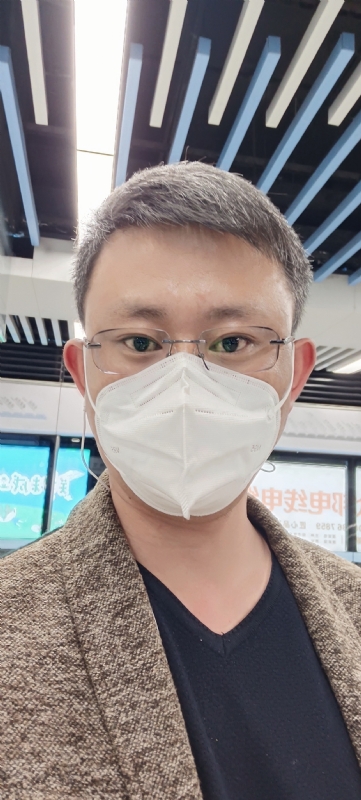 彼岸的第一张照片--全国闪婚服务中心