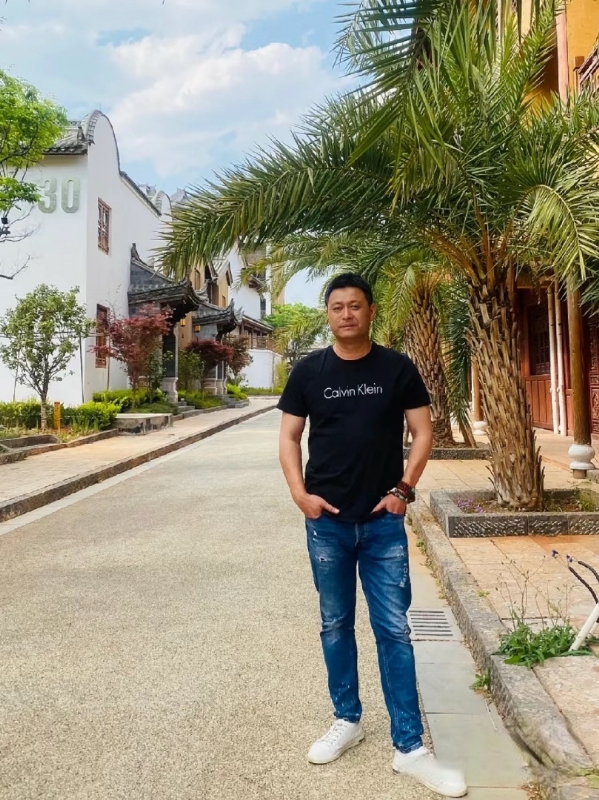 莪、蓶伱专属的第一张照片--全国闪婚服务中心