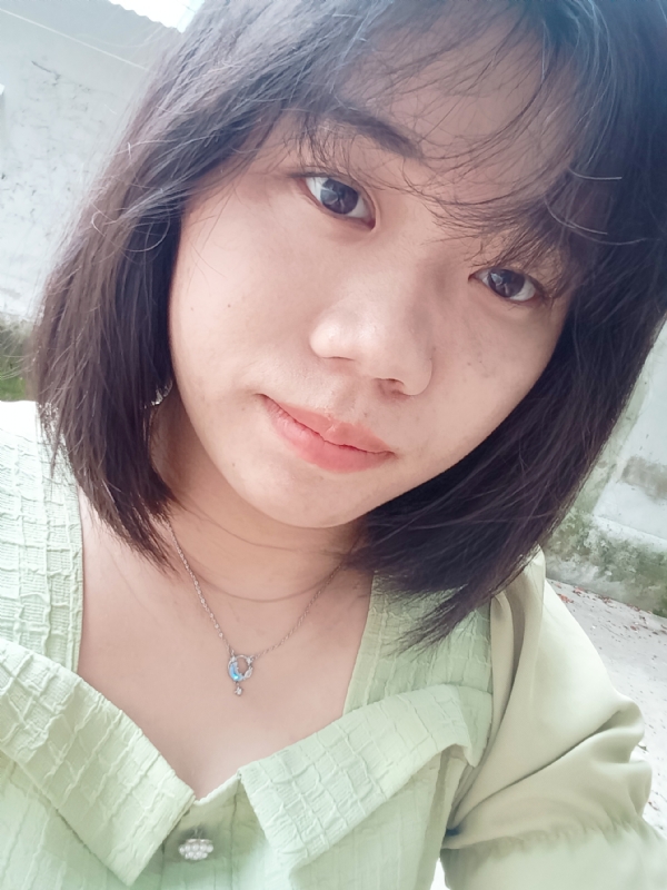 栀初的第一张照片--全国闪婚服务中心