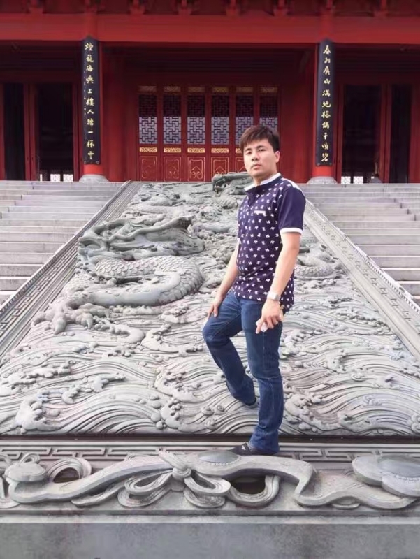 御龙氏的第一张照片--全国闪婚服务中心