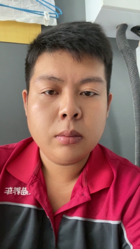 孝南相亲的第一张照片--全国闪婚服务中心