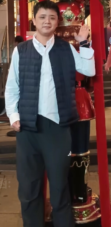 龙凤呈祥的第一张照片--全国闪婚服务中心