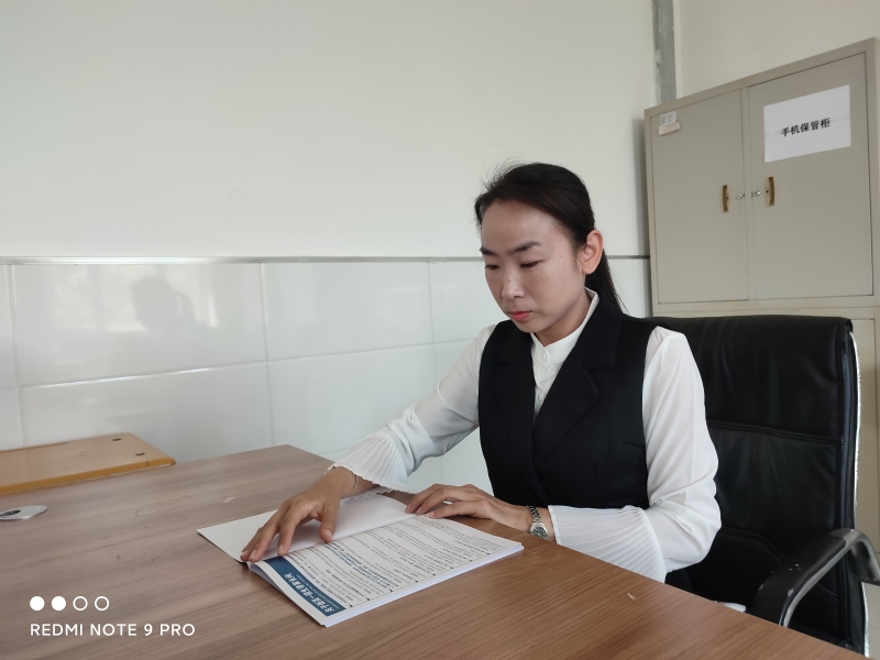明天的第一张照片--全国闪婚服务中心