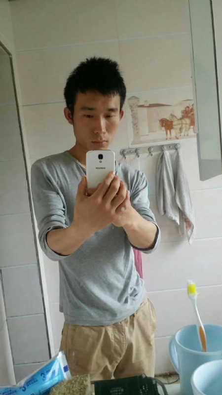 蔚蓝天空的第一张照片--全国闪婚服务中心