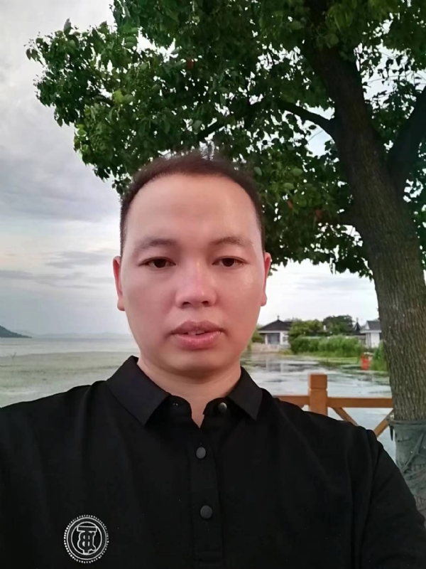 一起说晚安的第一张照片--全国闪婚服务中心