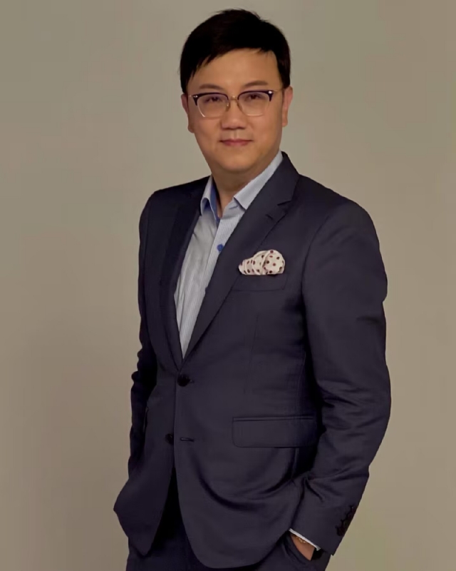 James的第二张照片--全国闪婚服务中心