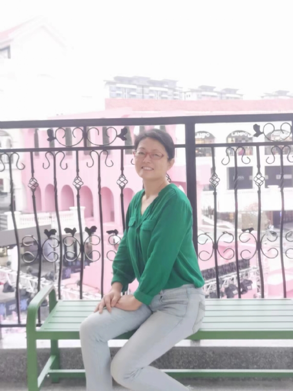 丽华的第五张照片--全国闪婚服务中心