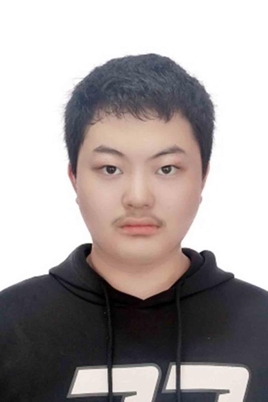 爱笑的男孩的第一张照片--全国闪婚服务中心