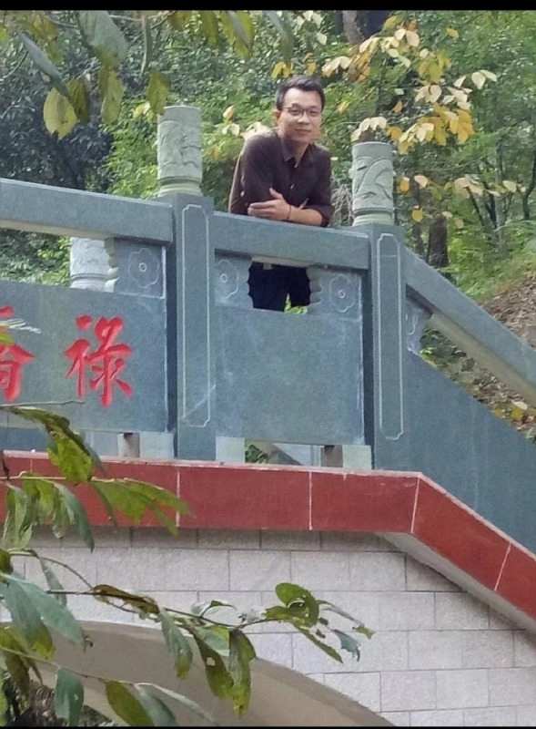 小茶的第三张照片--全国闪婚服务中心