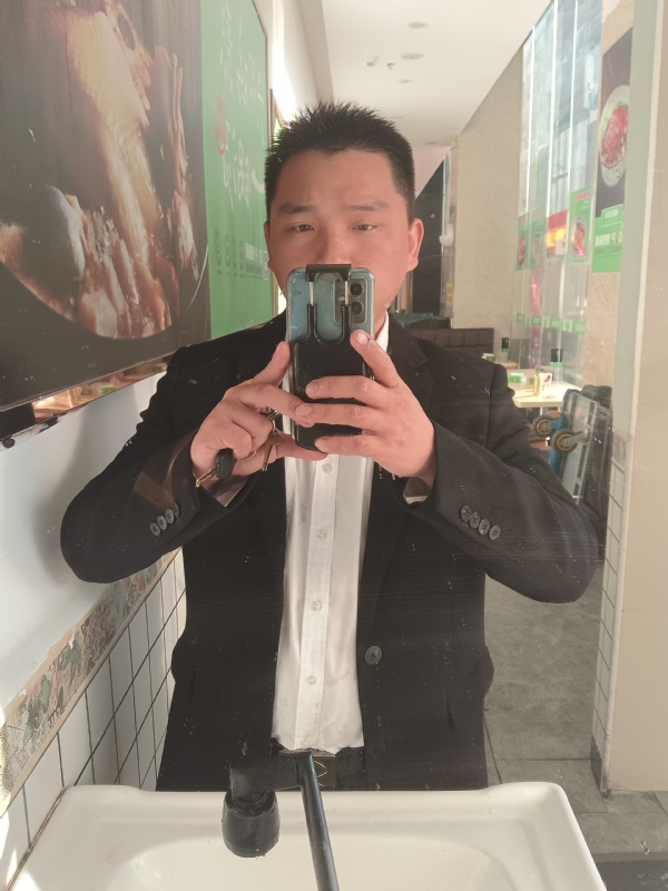 下一个我的第五张照片--全国闪婚服务中心
