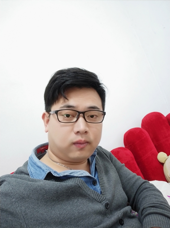 何必在亿的第一张照片--全国闪婚服务中心