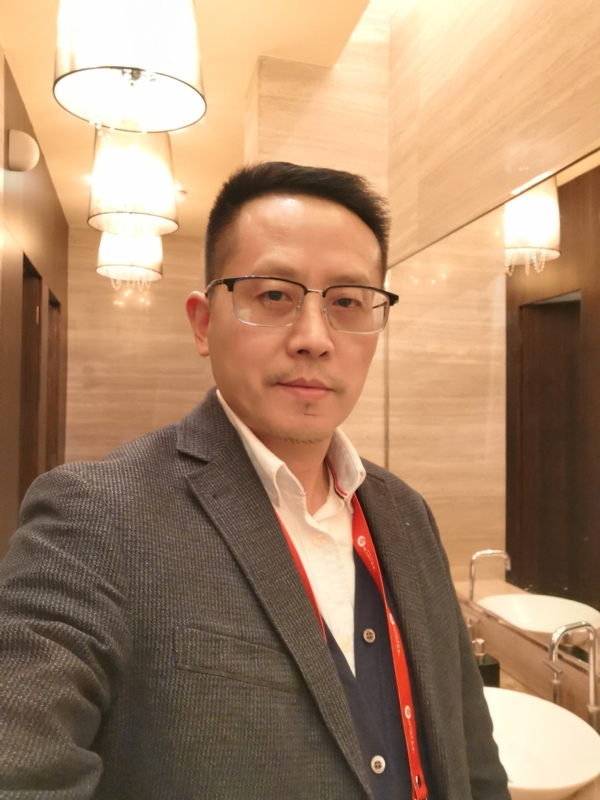燕青的第三张照片--全国闪婚服务中心