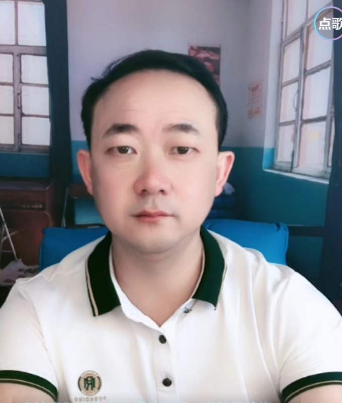 成秀才的第一张照片--全国闪婚服务中心