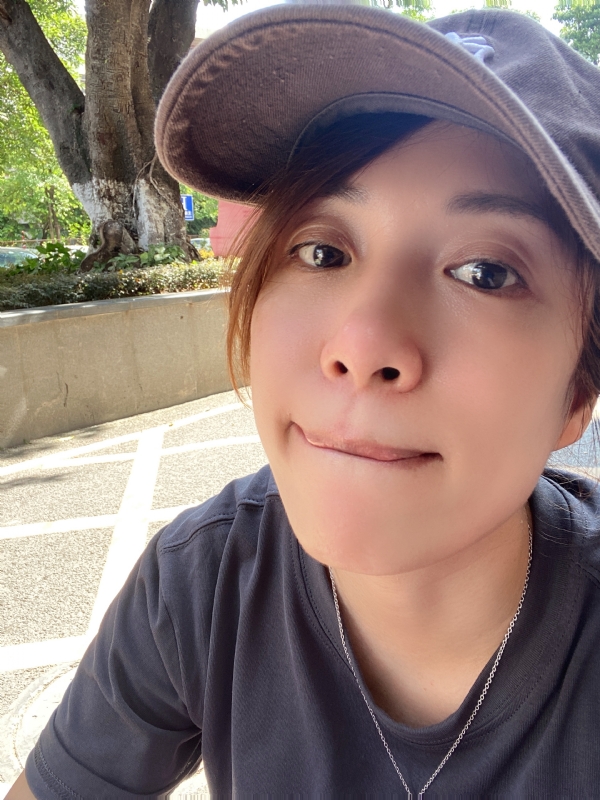 Sarah的第一张照片--全国闪婚服务中心