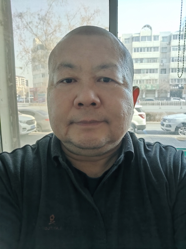 穆萨的第一张照片--全国闪婚服务中心