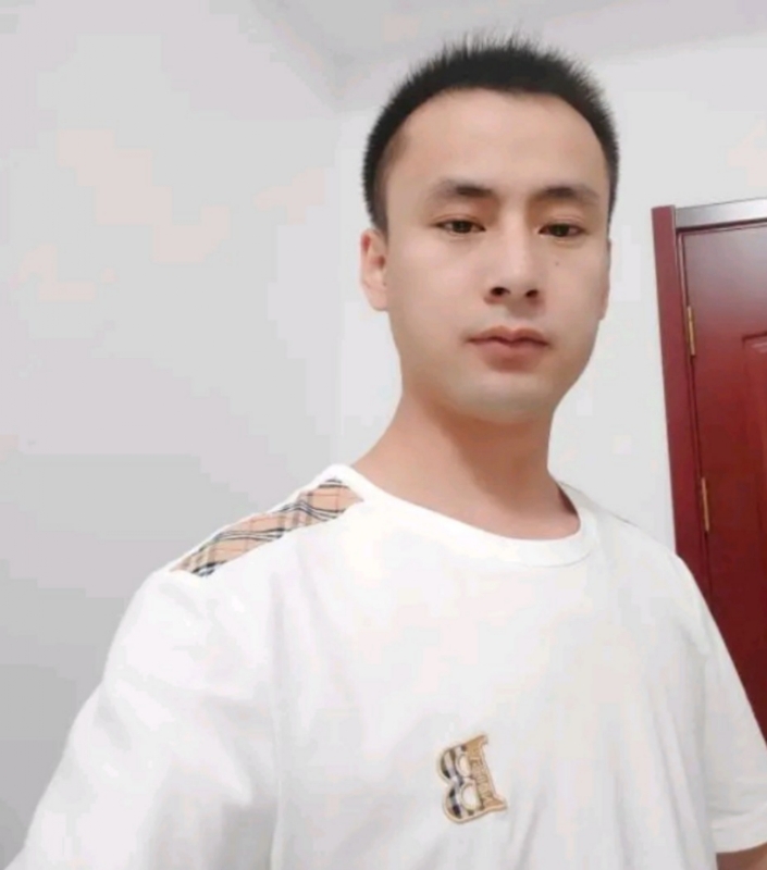 海阔天空的第一张照片--全国闪婚服务中心