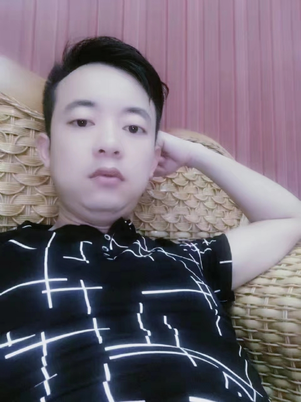 恋上一座城的第一张照片--全国闪婚服务中心
