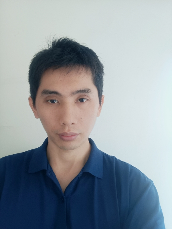 小峰的第一张照片--全国闪婚服务中心