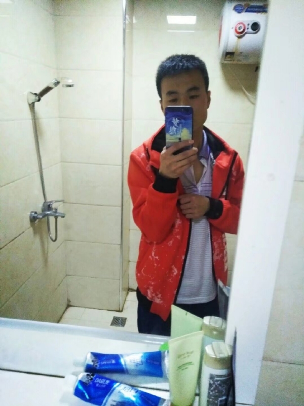 海之子的第一张照片--全国闪婚服务中心