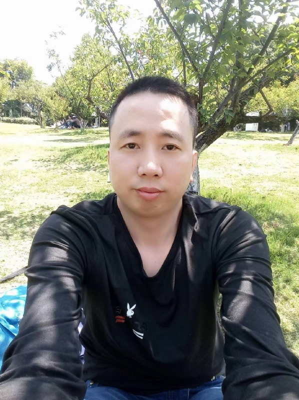 大图图的第一张照片--全国闪婚服务中心