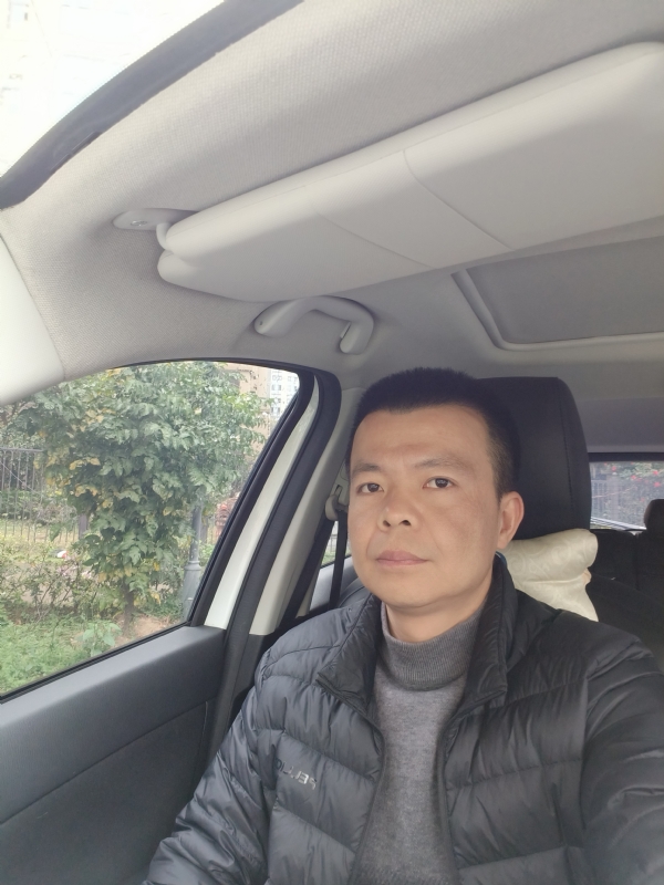 锦瑟的第一张照片--全国闪婚服务中心