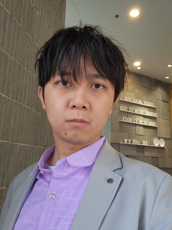 钢铁直男的第一张照片--全国闪婚服务中心