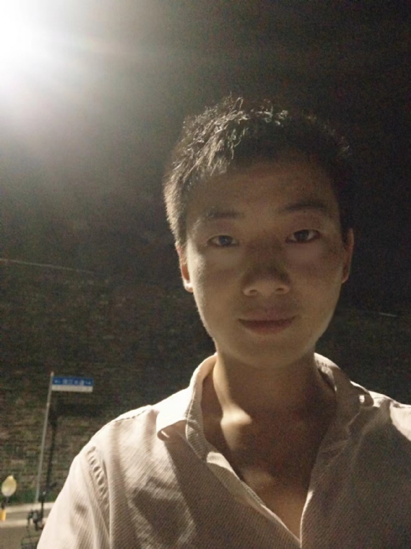 来啊的第一张照片--全国闪婚服务中心