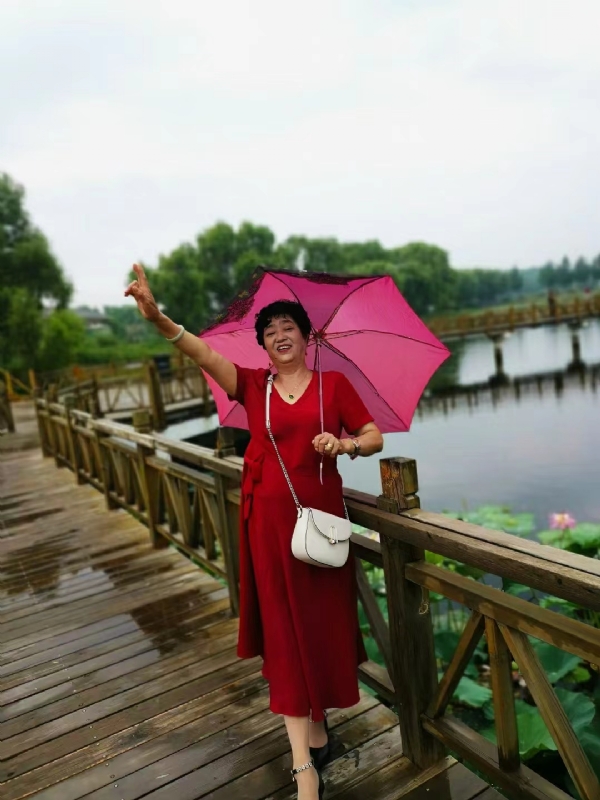 陈姐的第一张照片--全国闪婚服务中心