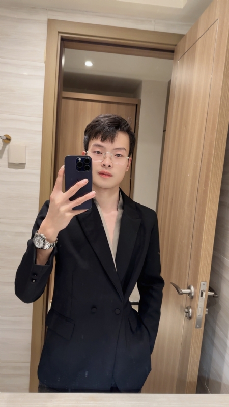 嗯嗯的第一张照片--全国闪婚服务中心
