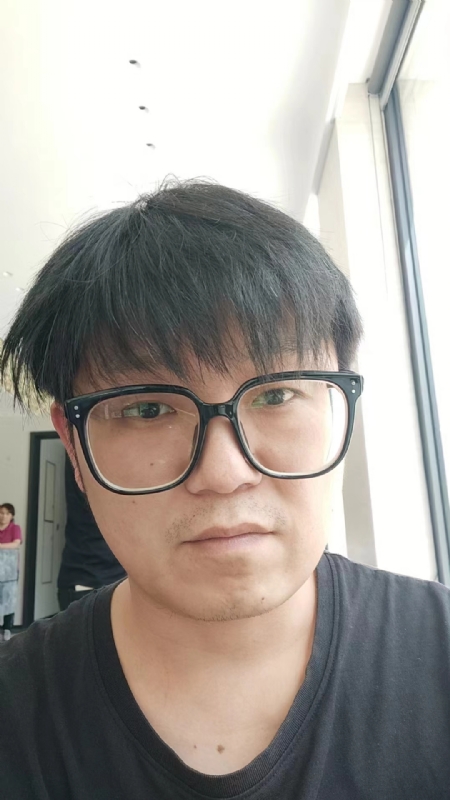 未艾的第一张照片--全国闪婚服务中心