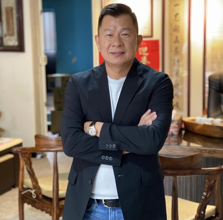 幸福余生的第一张照片--全国闪婚服务中心