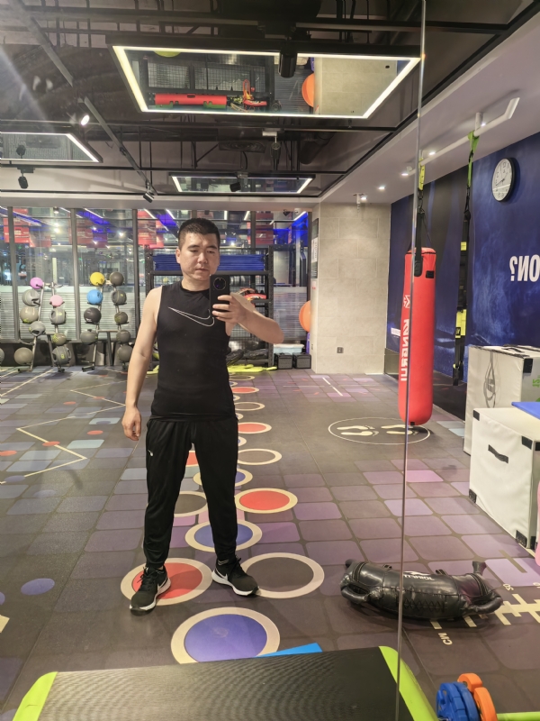 哈哈哈哈哈的第一张照片--全国闪婚服务中心