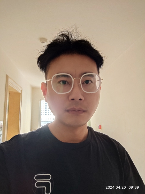 信带小李的第一张照片--全国闪婚服务中心
