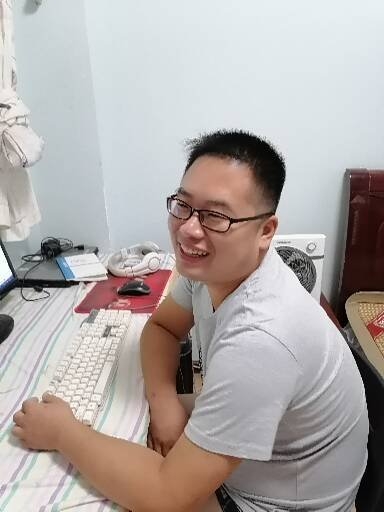 小浣熊的第一张照片--全国闪婚服务中心