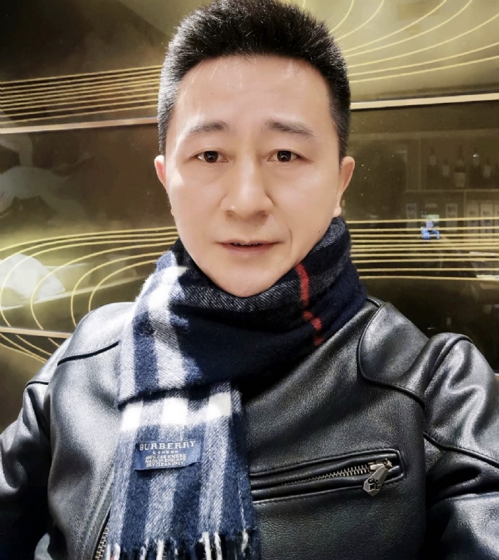 情到深处的第一张照片--全国闪婚服务中心