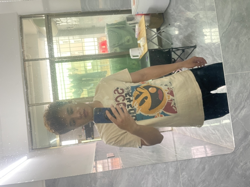 小仙男的第一张照片--全国闪婚服务中心
