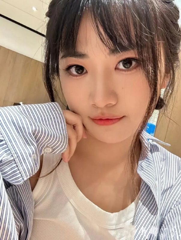 脱单的第一张照片--全国闪婚服务中心