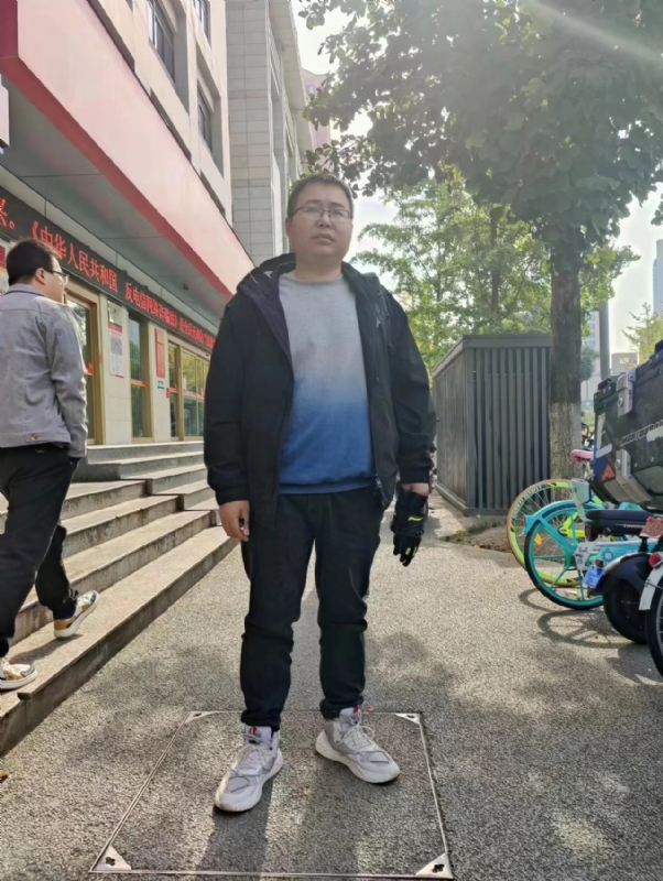 寻找另一个爱人的第一张照片--全国闪婚服务中心