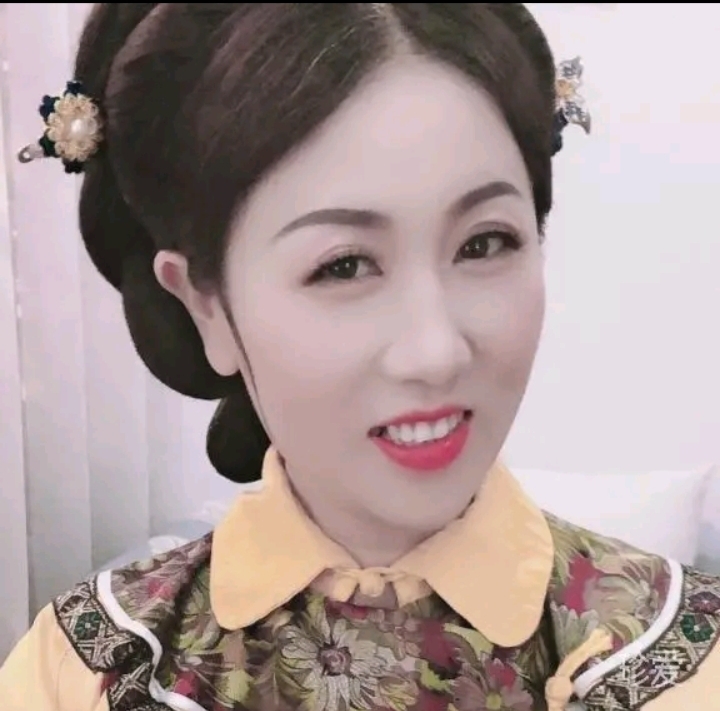 晨曦的第一张照片--全国闪婚服务中心