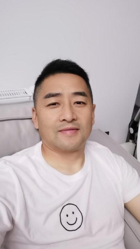 向阳而生的第一张照片--全国闪婚服务中心