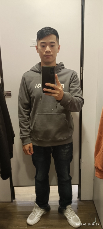 酷酷的少年的第一张照片--全国闪婚服务中心