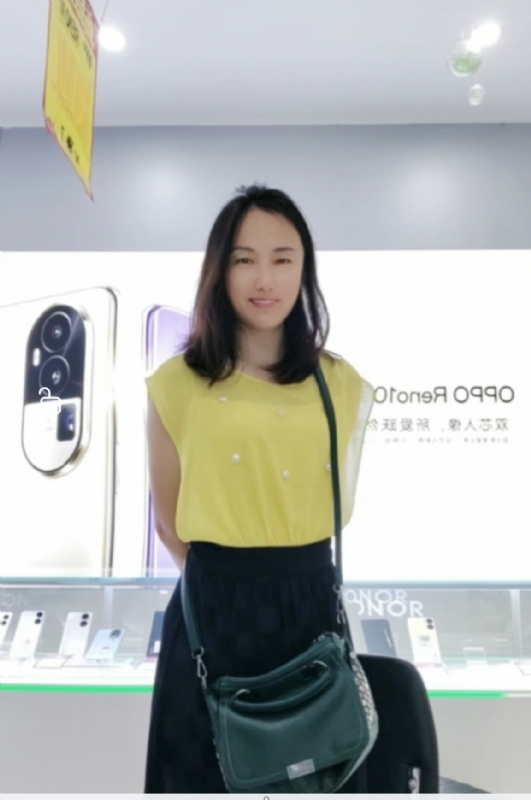 阿君的第一张照片--全国闪婚服务中心